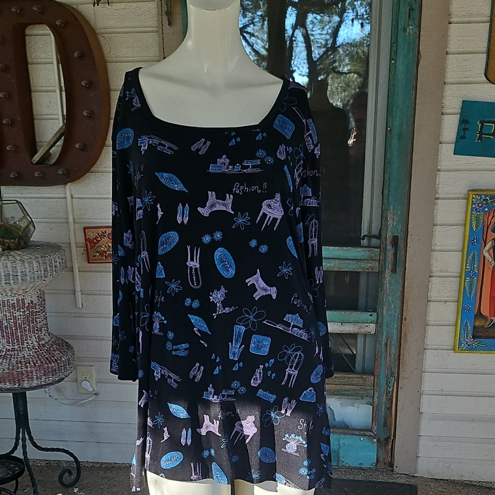 Carolyn Strauss Black and Blue polyester stretchy Graphic tunic blouse fashion L
